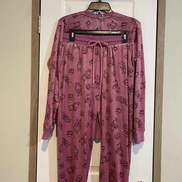 Disney Winnie the Pooh PJs two piece, pink velvety soft cozy Womens Small - Picture 3 of 11